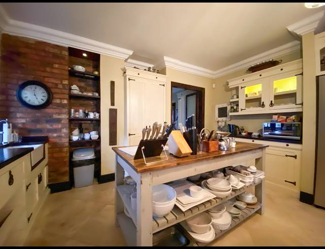 6 BEDROOM HOUSE FOR SALE IN DAINFERN VALLEY ESTATE